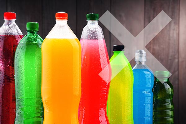 砂糖を含む飲料や食品が並ぶイメージ。食習慣の見直しを促すイラスト